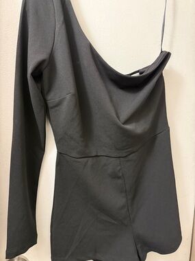 Black One-Shoulder Long Sleeve Dress